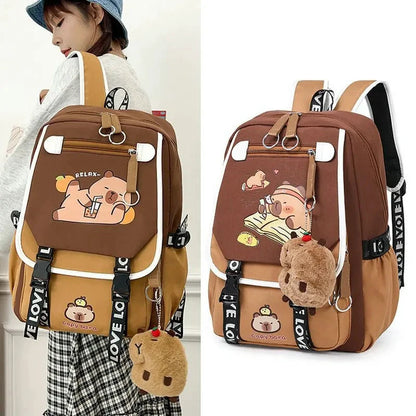 Mochila Escolar Capybara Para Adolescentes Niños Con Llavero De Felpa by MISS BOLSOS