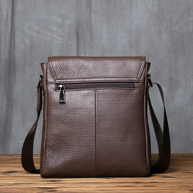 Bolso De Cuero Hombres Bandolera Vertical Piel Natural by MISS BOLSOS