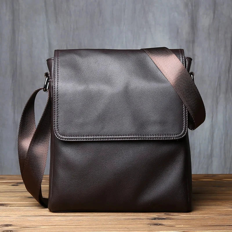 Bolso De Cuero Hombres Bandolera Vertical Piel Natural by MISS BOLSOS