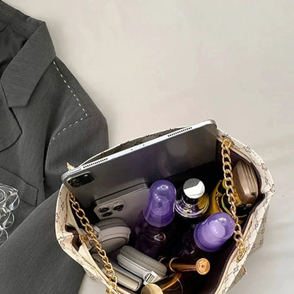 Women Luxury Design New Presbyopic Handbag Large Capacity Handbag Fashion Printing Shoulder Bag Trendy Shopping Bag with pendant by MISS BOLSOS